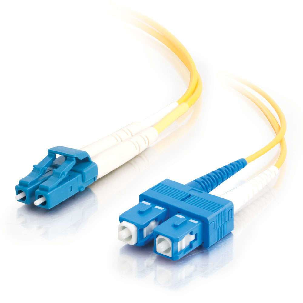 C2G LC-SC 9/125 OS1 Duplex Singlemode PVC Fiber Optic Cable (LSZH) - Cabo patch - modo único SC (M) para monomodo LC (M) - 2 m - fibra óptica - duplex - 9 / 125 microns - OS1 - sem halogéneo - amarelo