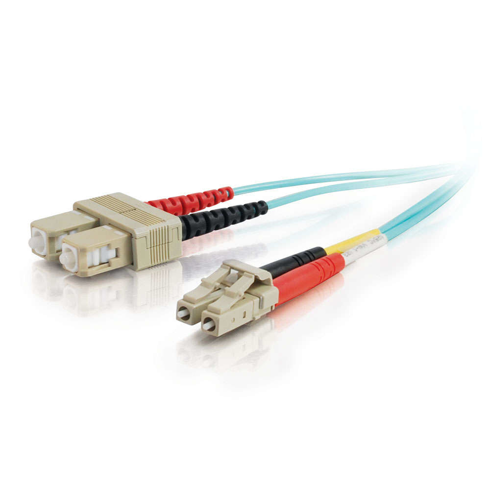 Cable de Fibra Óptica PVC C2G LC-SC 10Gb 50/125 OM3 Duplex Multimodo (LSZH) - Cable de red - multimodo SC (M) a multimodo LC (M) - 2 m - fibra óptica - dúplex - 50 / 125 micras - OM3 - libre de halógenos - aguamarina