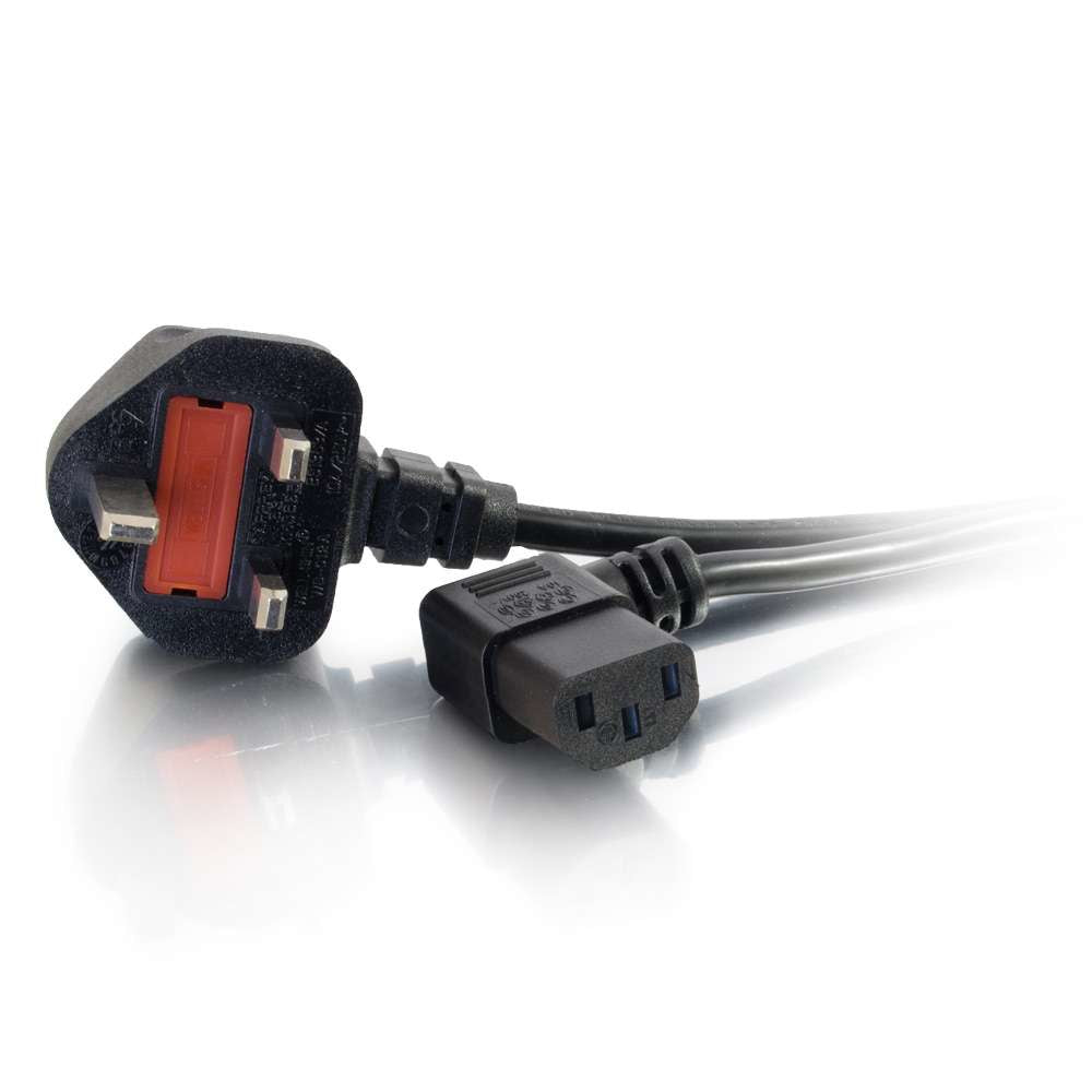 Cable de alimentación universal C2G - Cable de alimentación - BS 1363 (M) según IEC 60320 C13 - 5 m - Conector de 90°, moldeado - negro
