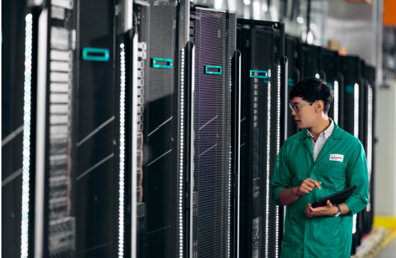 Unidad de disco óptico HPE 8 SFF - Kit de implementación - para ProLiant DL120 Gen10, DL160 Gen10, DL160 Gen10 SMB, DL325 Gen10 Base, DL325 Gen10 Solution
