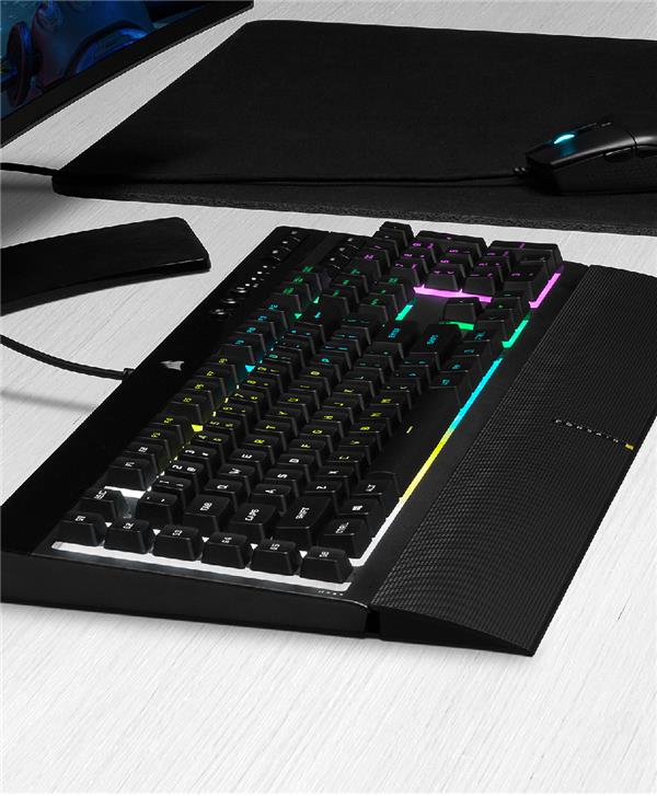 Teclado Corsair K55 RGB PRO 5Z, cúpula de goma