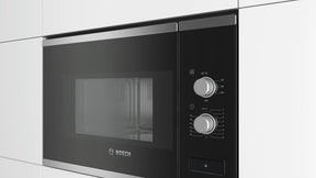 Horno microondas empotrable Bosch BFL520MS0 de 20 L y 800 W - Acero inoxidable - Serie 4 