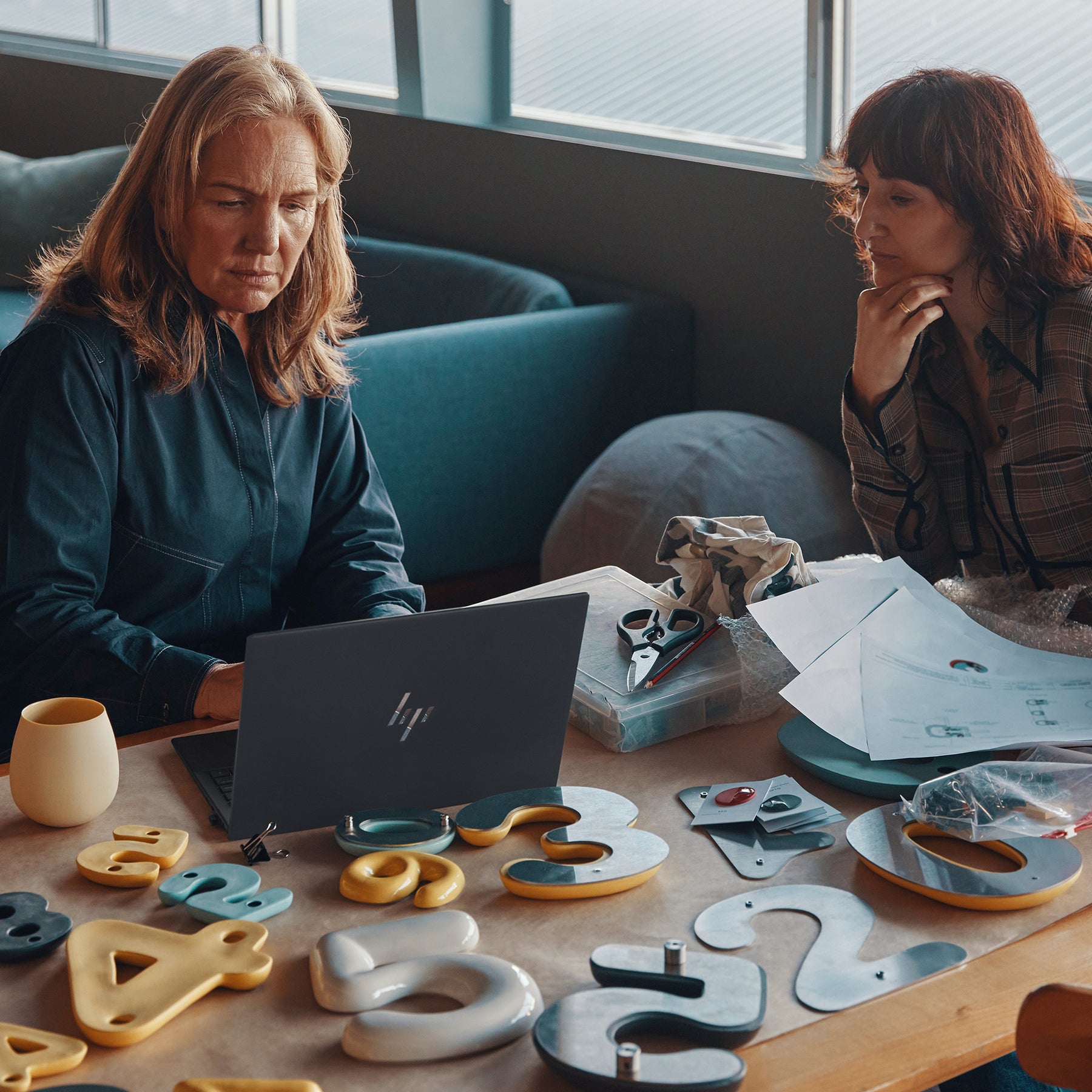 HP Dragonfly G4 Notebook – Intel Core I7-1355U / 16GB RAM DDR5 / 1TB SSD / 13.5" Touch / Windows 11 Pro 