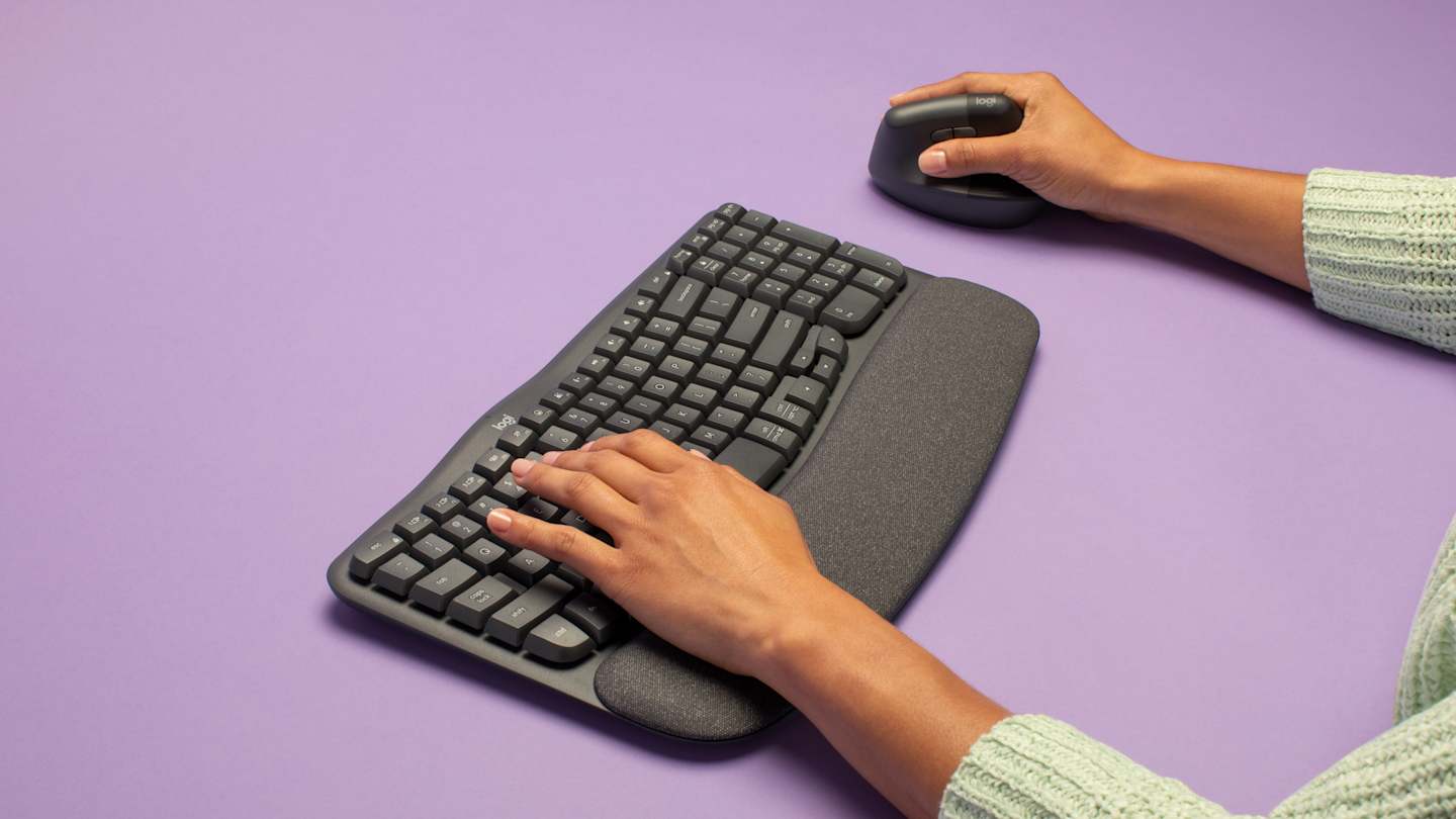 Logitech Wave Keys and Lift Combo Graphite CH Wireless Keyboard and Mouse Set