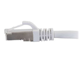 Cable de conexión de red C2G Cat6a con arranque blindado (STP) - Cable de conexión - RJ-45(M) a RJ-45(M) - 1,5 m - PTB - CAT 6a - moldeado, sin nudos, trenzado - blanco (89936)