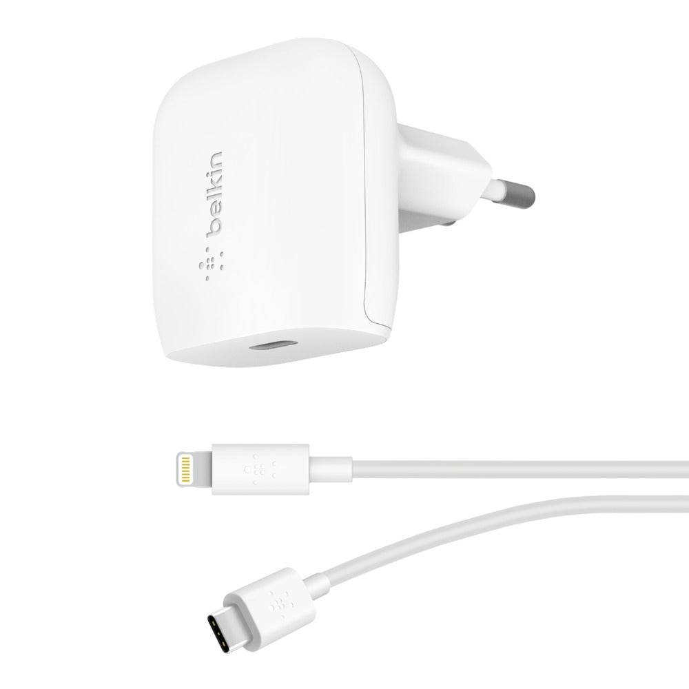 Cargador de pared BOOST CHARGE de Belkin - Adaptador de corriente - 20 vatios - Carga rápida, PD (USB-C) - Con cable: Lightning - Blanco - Para Apple iPad/iPhone/iPod (Lightning)