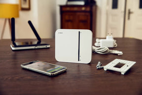 Bosch Smart Home Security Starter Pack - Sistema de seguridad para el hogar - Inalámbrico, Alámbrico - 868,3 MHz, 2,4 Ghz, 869,525 MHz - Ethernet