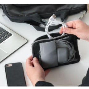 PURE ACCESSORIES POUCH - SILVER ZIP
