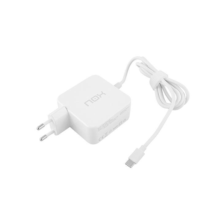 NOX Plug 45 Type-C Automatic Power Adapter Charger